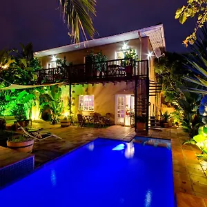 Guest house Costa Rose - No Loadshedding, Cape Town